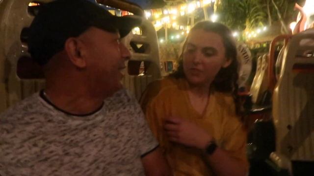 Animal Kingdom Vlog with Mezo and Megan Before She Leaves for the Holidays // Vlogmas Day 17 смотреть онлайн