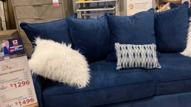 VLOG3: Funiture Shopping in Bob Mills [PART 1] смотреть онлайн