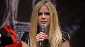 Avril Lavigne on Conspiracy Theory, NEW tour and much more-KIIS 1065