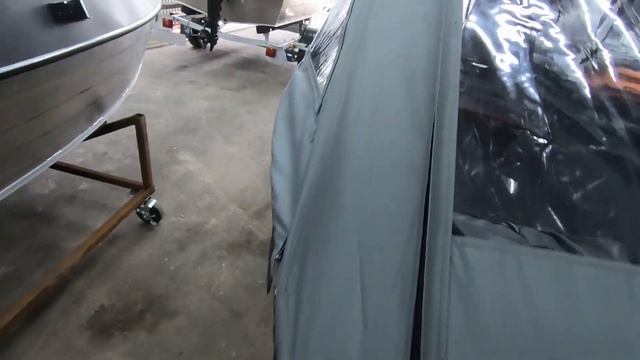 Привезли много Swimmer-ов! Собираем ходовой тент на Swimmer 430