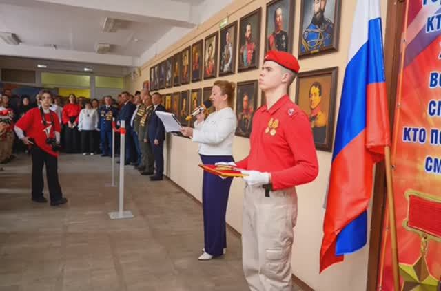 ВОЕННАЯ ГАЛЕРЕЯ  В ШКОЛАХ