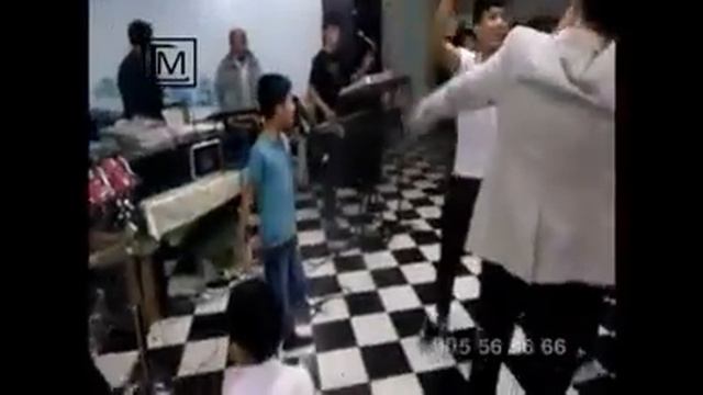 Фидот мекунам азизам смотреть онлайн