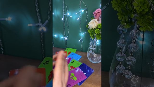 Какой тебя видит загаданный мужчина ? 🎉💐🤔 #shorts#таро#расклад смотреть онлайн