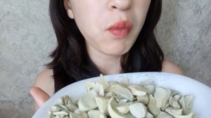 Уральские чипсы😍🤤 #chalk_crunch #хруст #глина #уралка # уральскаяглина #clay #asmr #асмр