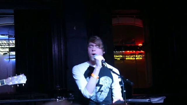 Leavin This World-Austin Jones(12.19.15//camera version) смотреть онлайн