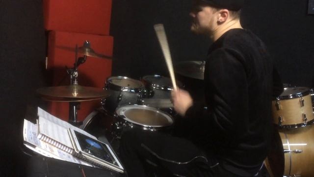 Playing around drums funny смотреть онлайн