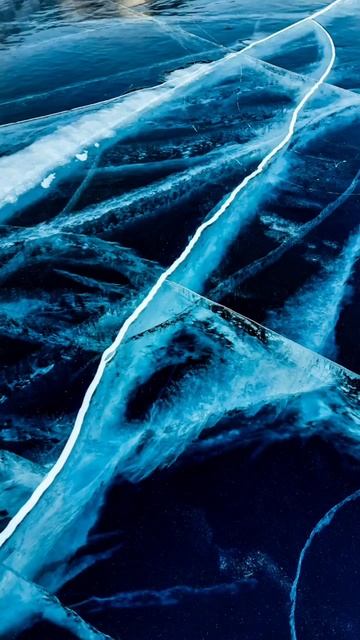 Сезон  байкальского безупречного, легендарного льда!