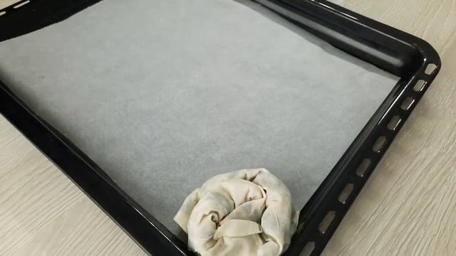 ISPANAK MEVSİMİ GELDİĞİNDE TEPSİ TEPSİ YAPIYORUM YİYENLER BAYILIYOR😍 HAZIR YUFKADAN ISPANAKLI BÖREK смотреть онлайн