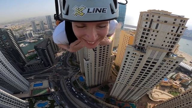 Самый длинный в мире городской зиплайн! Полет над Dubai Marina. смотреть онлайн