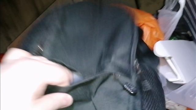 Как я зарабатываю лазая по мусоркам Питера? Dumpster Diving смотреть онлайн