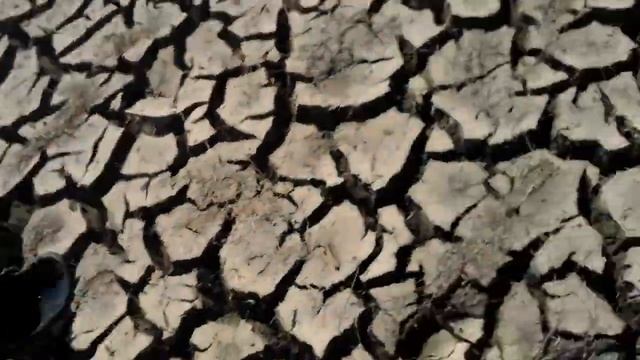 Операция: Глина в пустыне смотреть онлайн