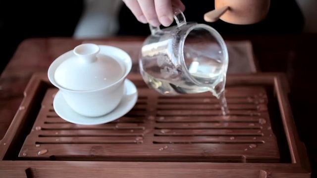 How-To: Steep Bai Hao Silver Needle Tea смотреть онлайн