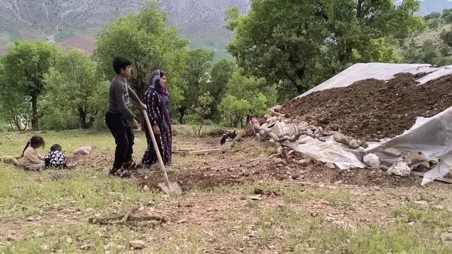 Fatemeh's heartbeat from the story of her missing oppressed mother смотреть онлайн