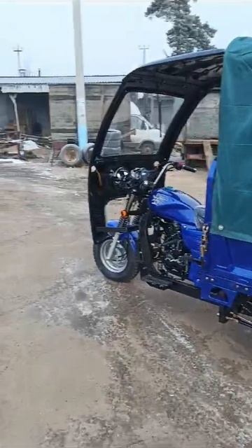 Грузовой трицикл с кабиной и тентом на любые модели с регулировкой по высоте, полной сборкой. смотреть онлайн