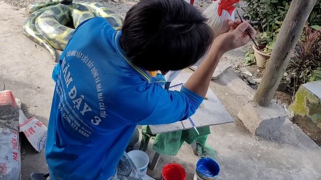 Chàng trai trẻ tài năng lên màu tượng độc lạ смотреть онлайн