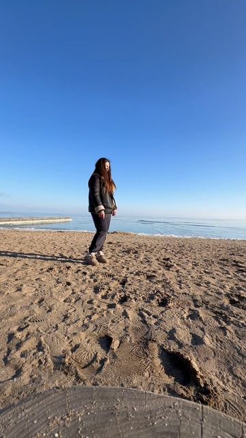 Как хорошо жить у моря 🥰 смотреть онлайн