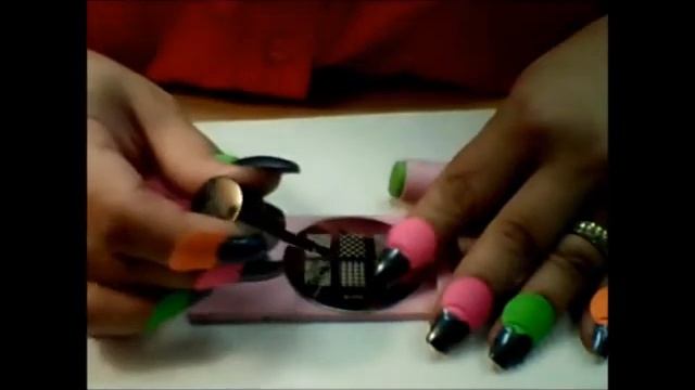 "Bad Moon Rising" Manicure/Tutorial смотреть онлайн