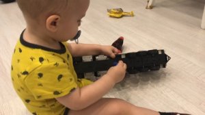 Малыш Саша изучаем цвета МАШИН