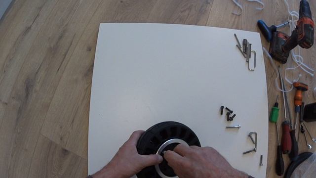 Установка литой покрышки 200х50 на разборный диск электросамоката