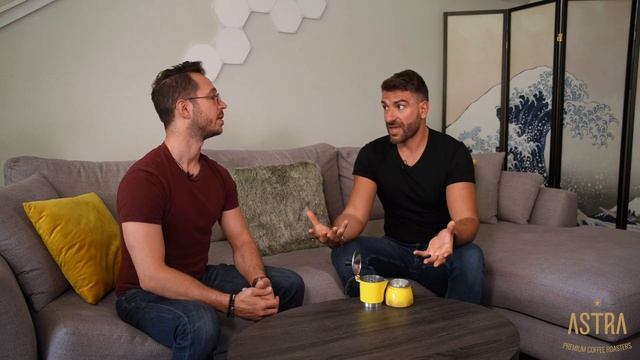 Astraordinary Coffee Chats - Se. 01 Ep. 01 - How to brew the perfect Moka! смотреть онлайн