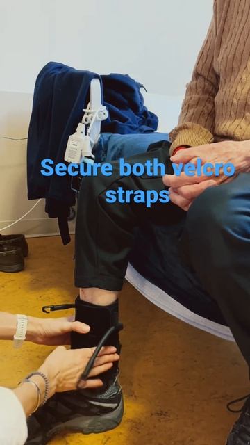 How to apply a "foot-up brace" смотреть онлайн