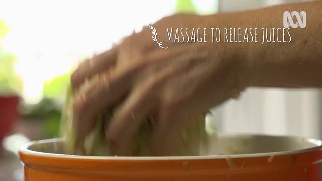 Excess Produce: How to make Josh's Sauerkraut смотреть онлайн