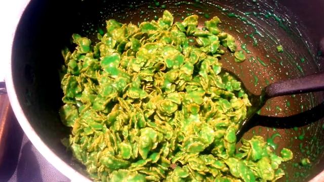 Cornflake Christmas Wreaths! смотреть онлайн
