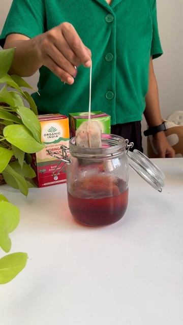 Flavourful Holi Delight with Organic India's Holi Rang Punch Recipe смотреть онлайн