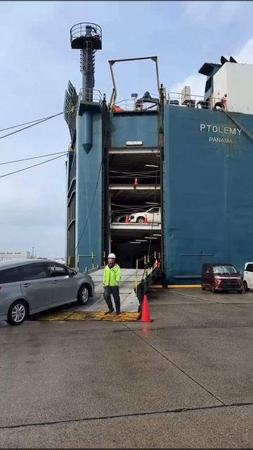 Очередная погрузка ваших автомобилей до Владивостока смотреть онлайн