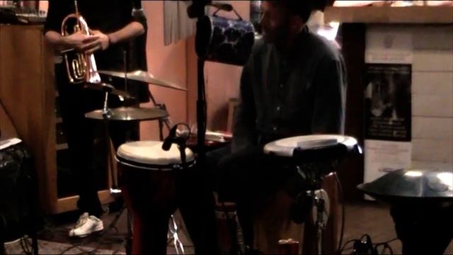 Markus Rust & TWO MEN Orchestra - live at PhotoSynthesis - "Южен вятър" смотреть онлайн
