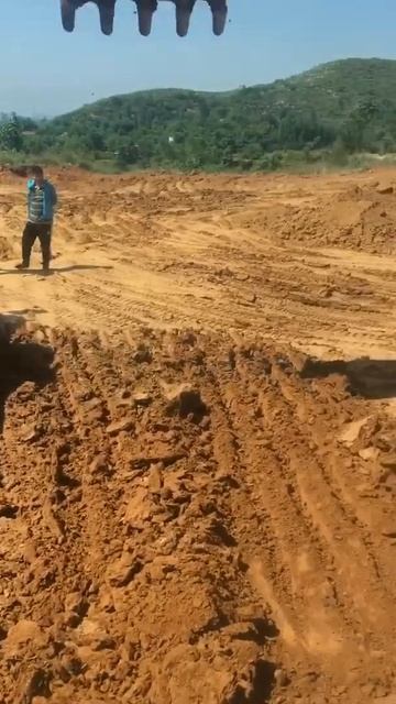 Excavator / Truck / Car/ Demolish The Broken Bridge Using BIG Stones #CSR396 смотреть онлайн