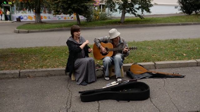 Уличные музыканты в Костроме смотреть онлайн