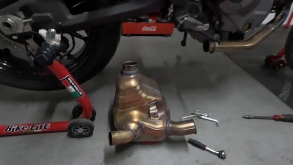 How to install Arrow Decat Pipe on Ducati Monster 937