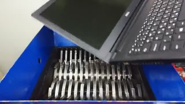 ПРОВЕРИМ НА ПРОЧНОСТЬ РАЗНОЦВЕТНЫЕ ШАРИКИ , МЯЧИ , СМАРТФОНЫ, ПЛАНШЕТ, УВИДЕМ КАК НОУБУК ПОВЕДЕТ смотреть онлайн