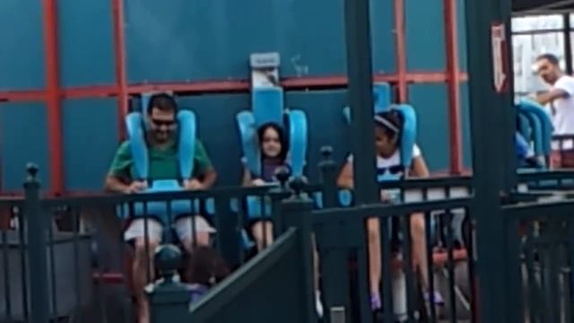 Six flags with Iva! смотреть онлайн