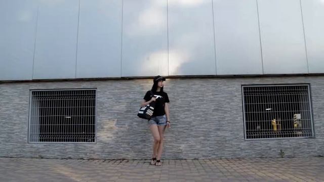 IN STUDIO / Video Editing Portfolio / Promo Video - Look Book 4 смотреть онлайн