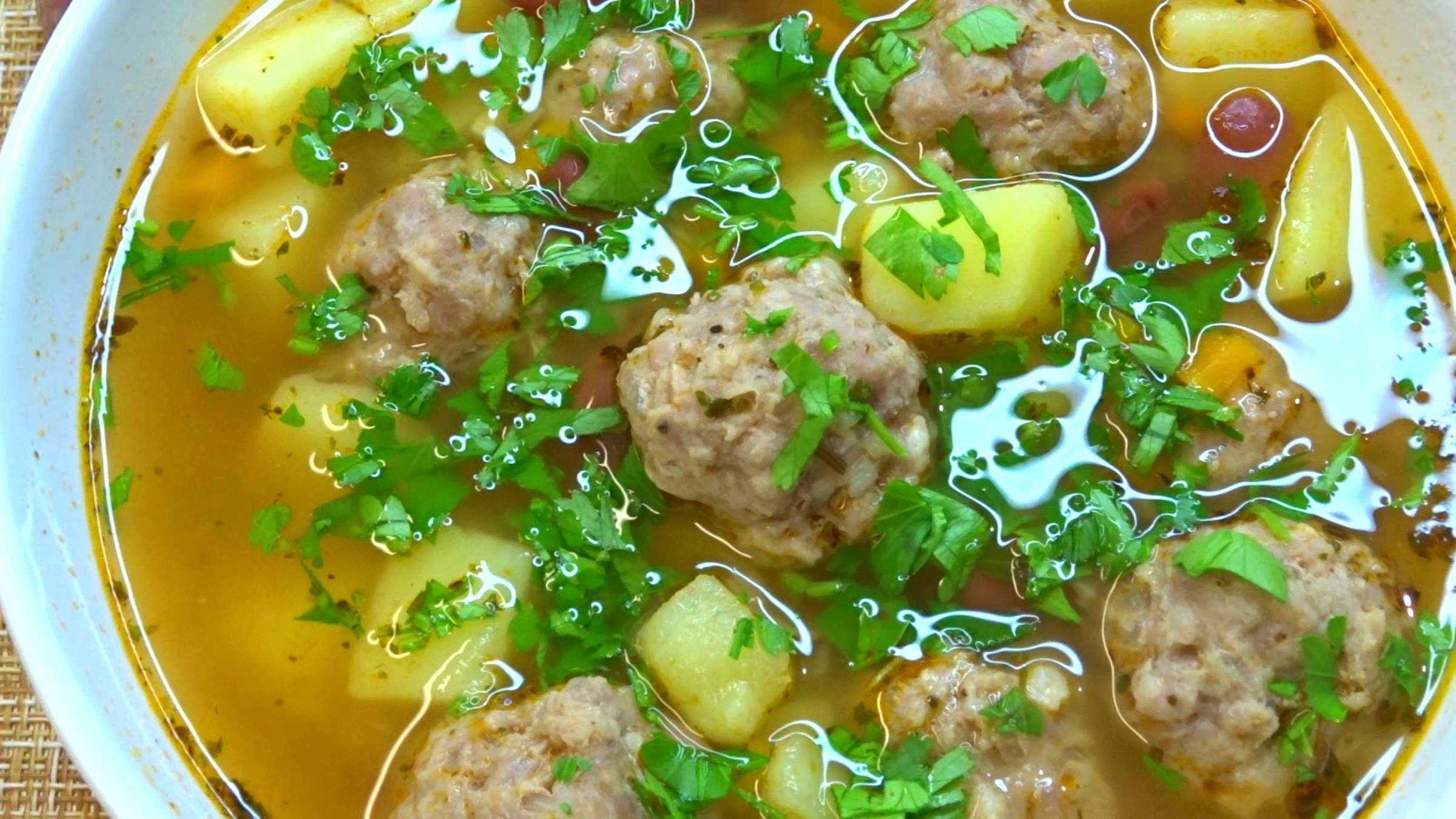 Такой СУП едят ВСЕ и просят добавки. СУП с ФРИКАДЕЛЬКАМИ по-новому. Простой суп на ОБЕД смотреть онлайн