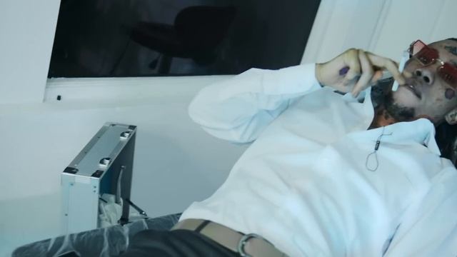 Intence - MUGGER | Official Music Video смотреть онлайн