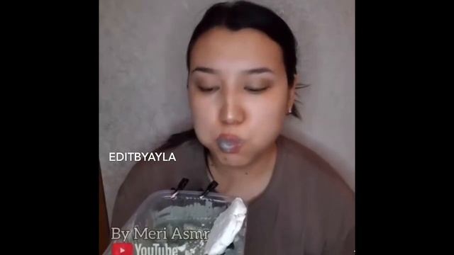 White eating with blue paste | Astana with blue l paste | By meri ASMR смотреть онлайн