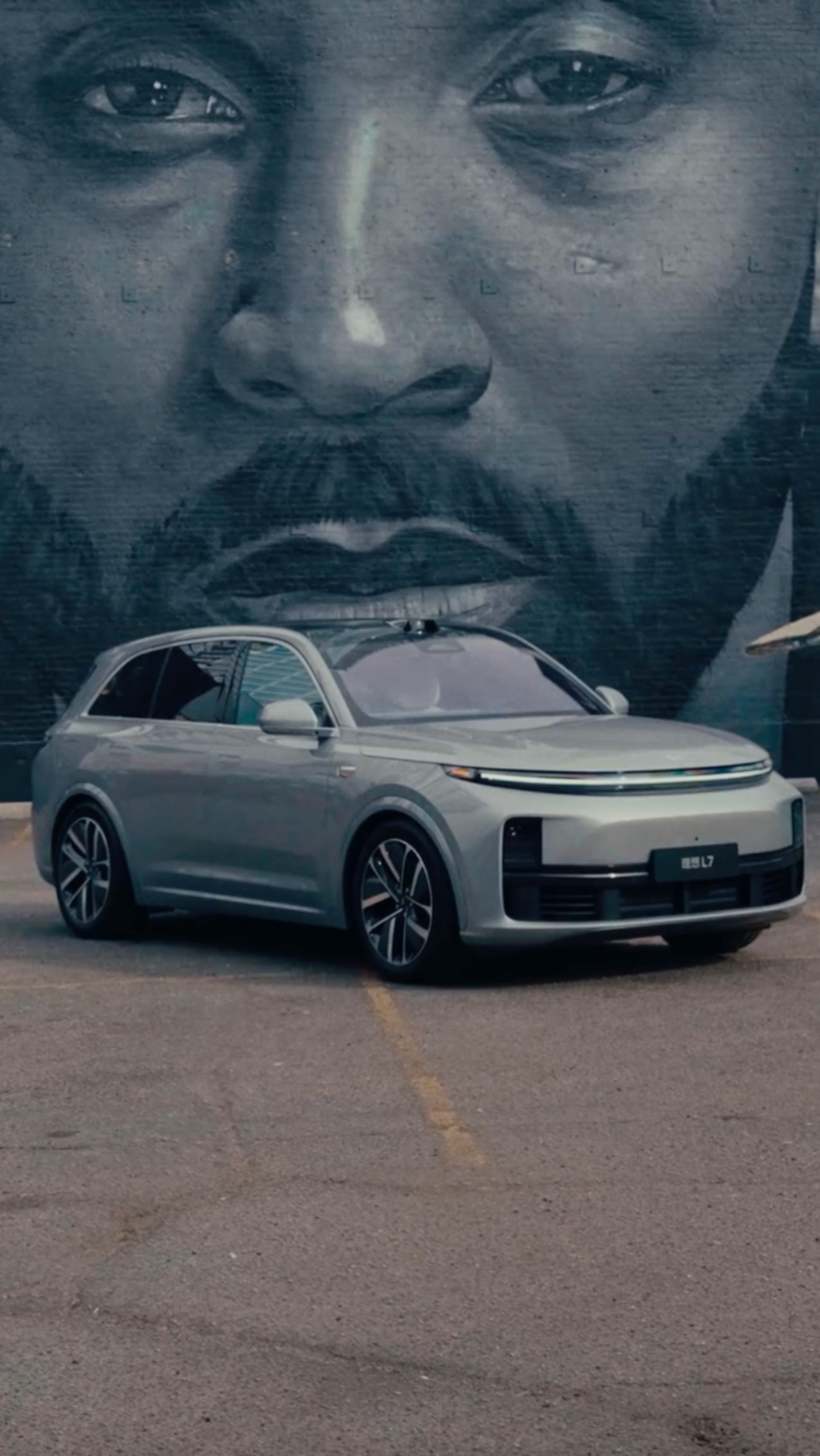 Гибридный кроссовер Lixiang L7. Полный привод, быстрый заряд, большая автономность