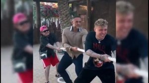 ВАЛЯ КАРНАВАЛ И ЕГОР КРИД ВМЕСТЕ l ОНИ НЕ СКРЫВАЮТ СВОИ ОТНОШНИЯ