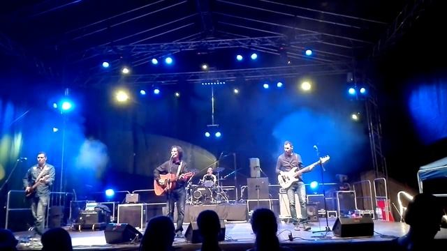 Bojtorján - Ahol a lusta folyó смотреть онлайн