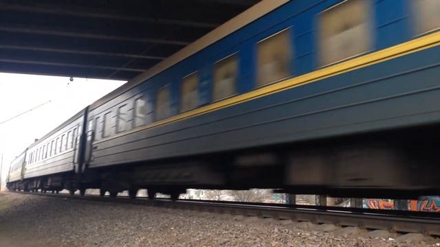 ЧС2-507 с поездом №310 Симферополь - Одесса 24.01.2014 смотреть онлайн