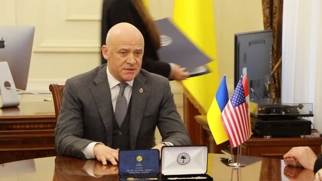 Одесса вместе с Майами и Майами-Бич начинают сотрудничать в разных сферах смотреть онлайн