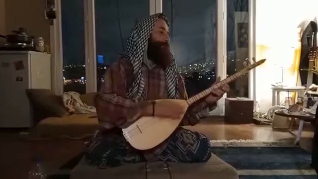 Saz Turkish instrument improvisation by Lucio visinoni смотреть онлайн