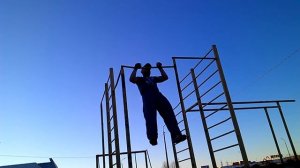 Slow muscle-up (False grip), медленный выход на две.