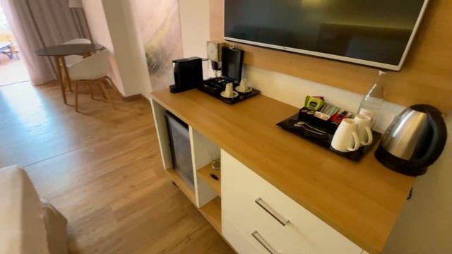 Room Tour at Melia Jardines del Teide, Costa Adeje, Tenerife смотреть онлайн