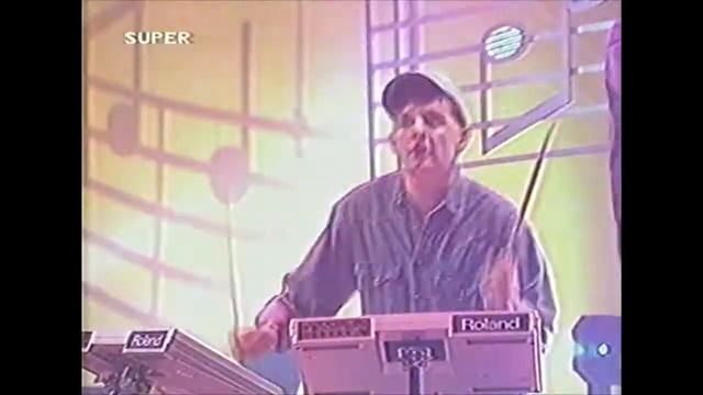 808 State - Pacific 707, Hit Studio International, Super Channel (Lip Sync) 1990 смотреть онлайн