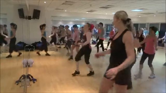 Everybody Dance Now Stael's Zumba!