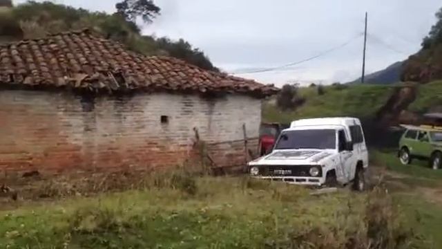 Nissan Patrol salta por los aires смотреть онлайн
